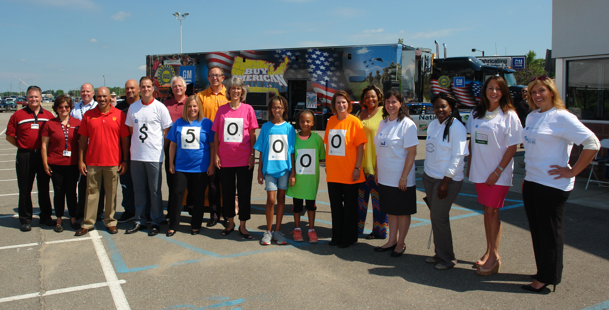 GM Foundation donates $10,000 to Blessings in a Backpack through Community Grants Program