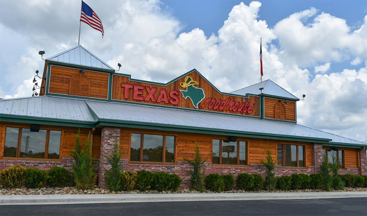 Texas Roadhouse Donates Percentage of Gift Card Purchases to Blessings