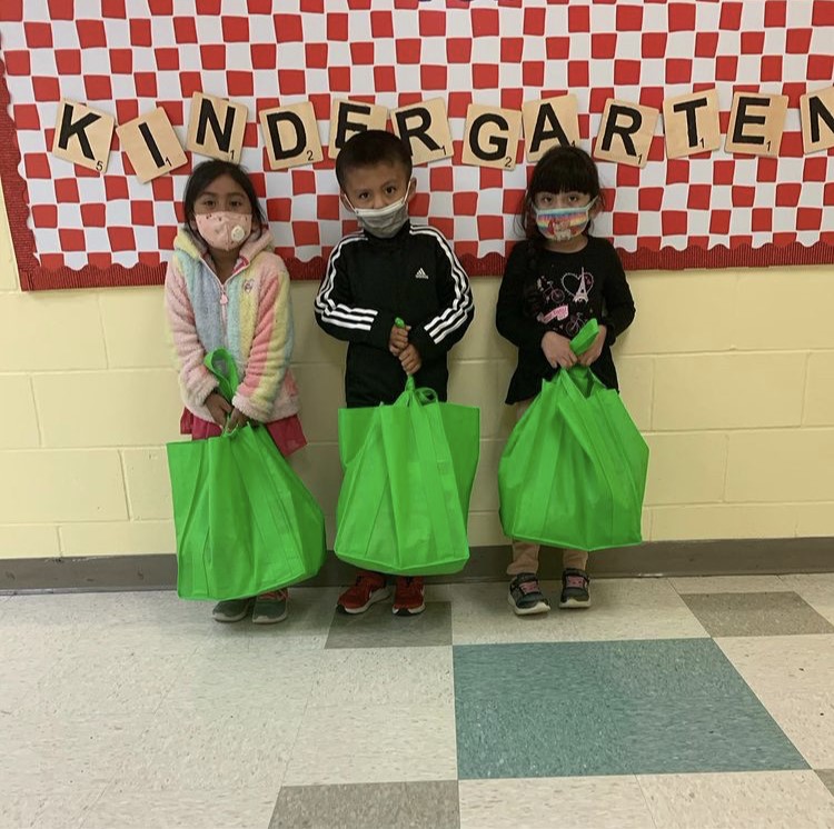 Furyk kids bags of food Fuyrk Kids with Bags of Food