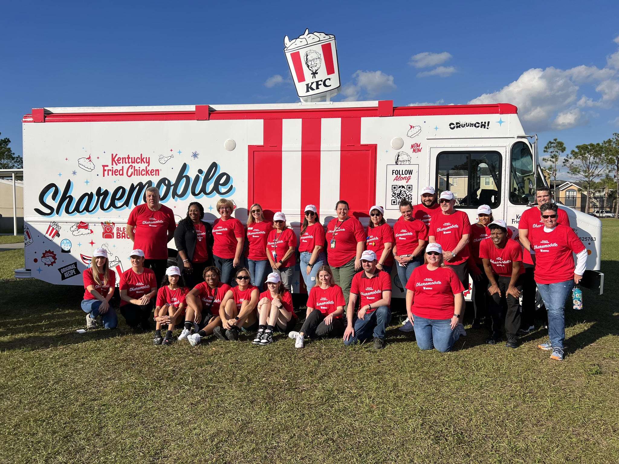 KFC Sharemobile Feeds Families in Orlando