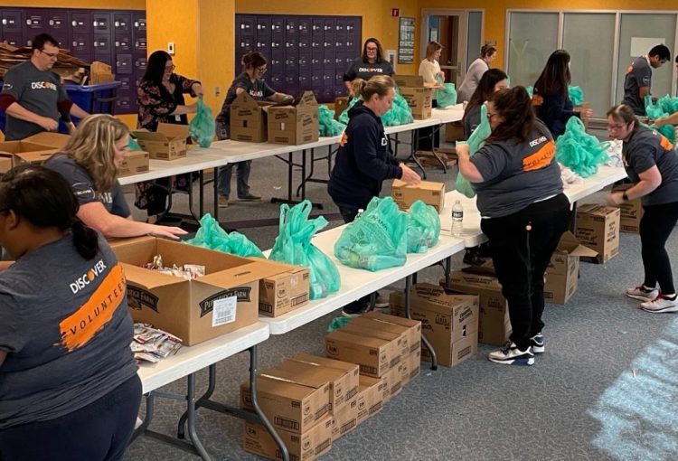 How Discover Employees Are Helping One Ohio Elementary School Tackle Food Insecurity